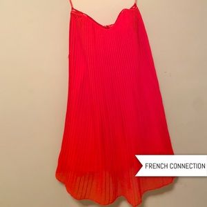 🤎2/$20 NWOT French Connection pleated dress